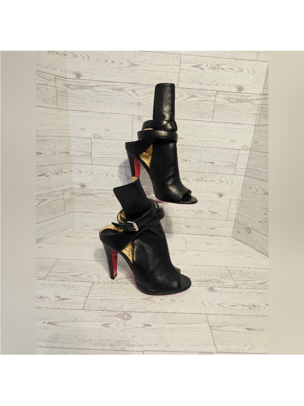 Christian Louboutin Hippik Nappa Leather Peep-Toe Booties – Black – EU36